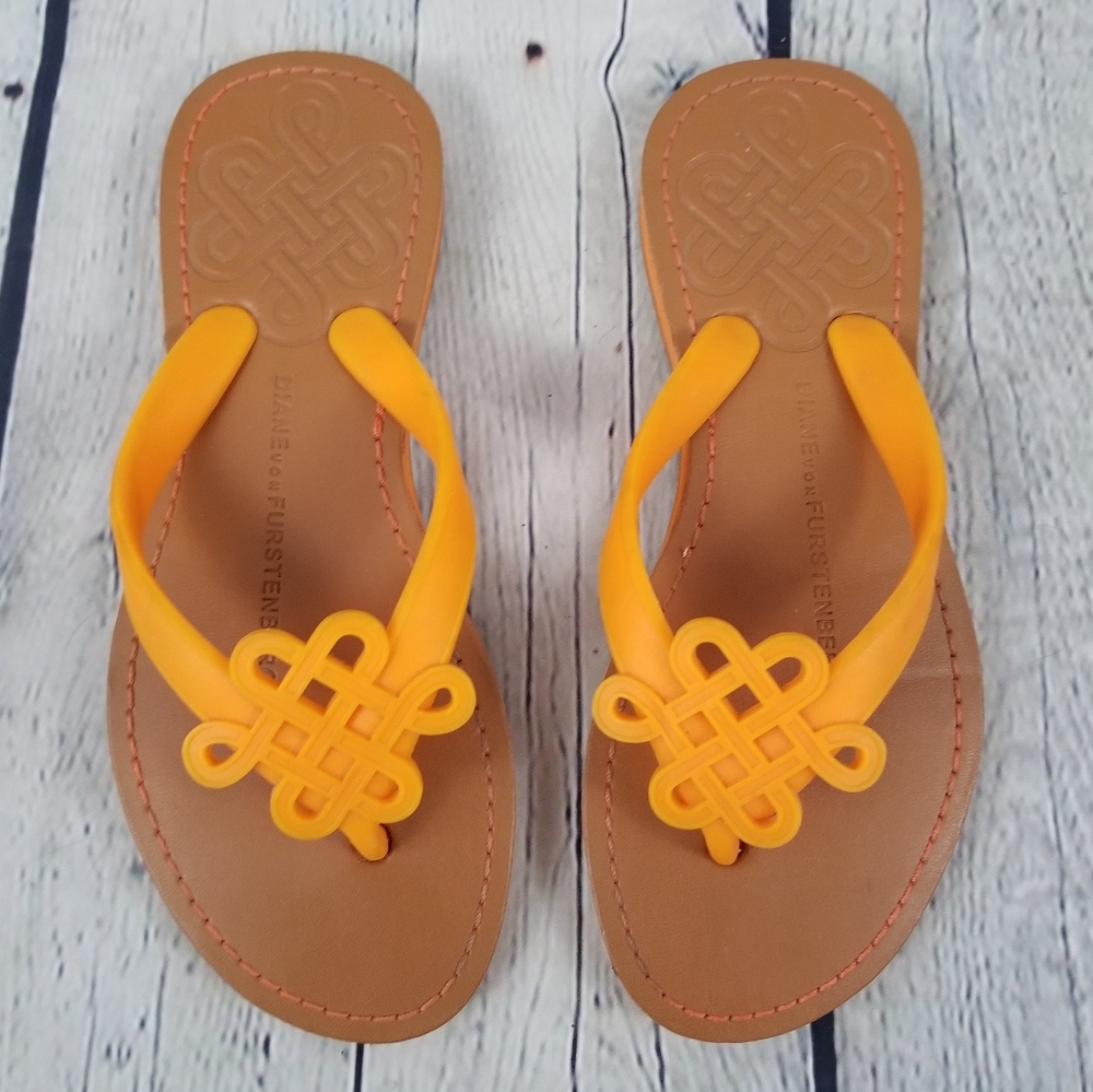 DIANE VON FURSTENBERG | orange thong sandals